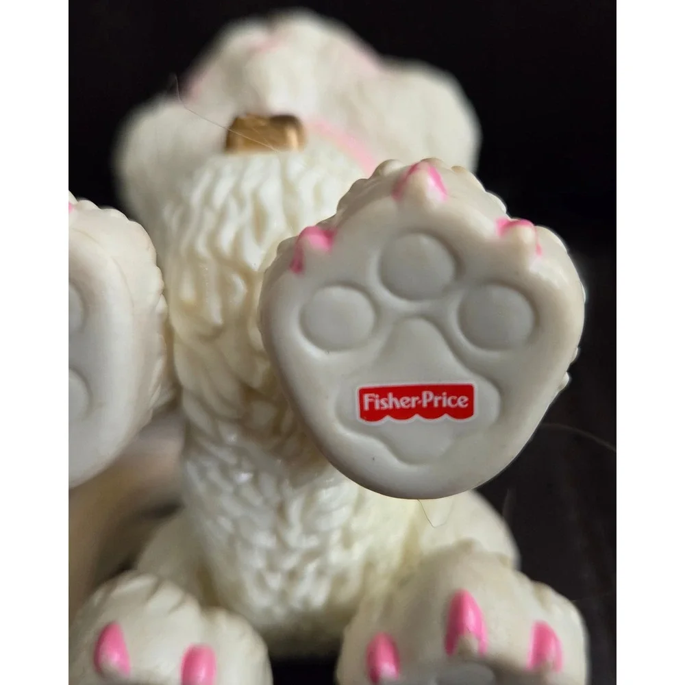 Fisher-Price Precious Pups White‎ Poodle Dog Figure Pink Bow Heart Charm N8127